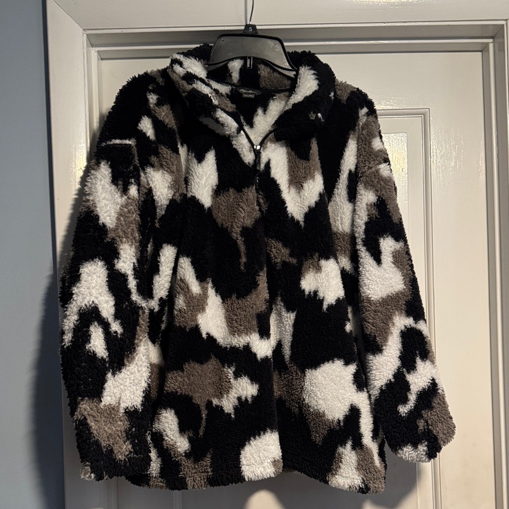 Eddie Bauer Black and White Fleece Hoodie